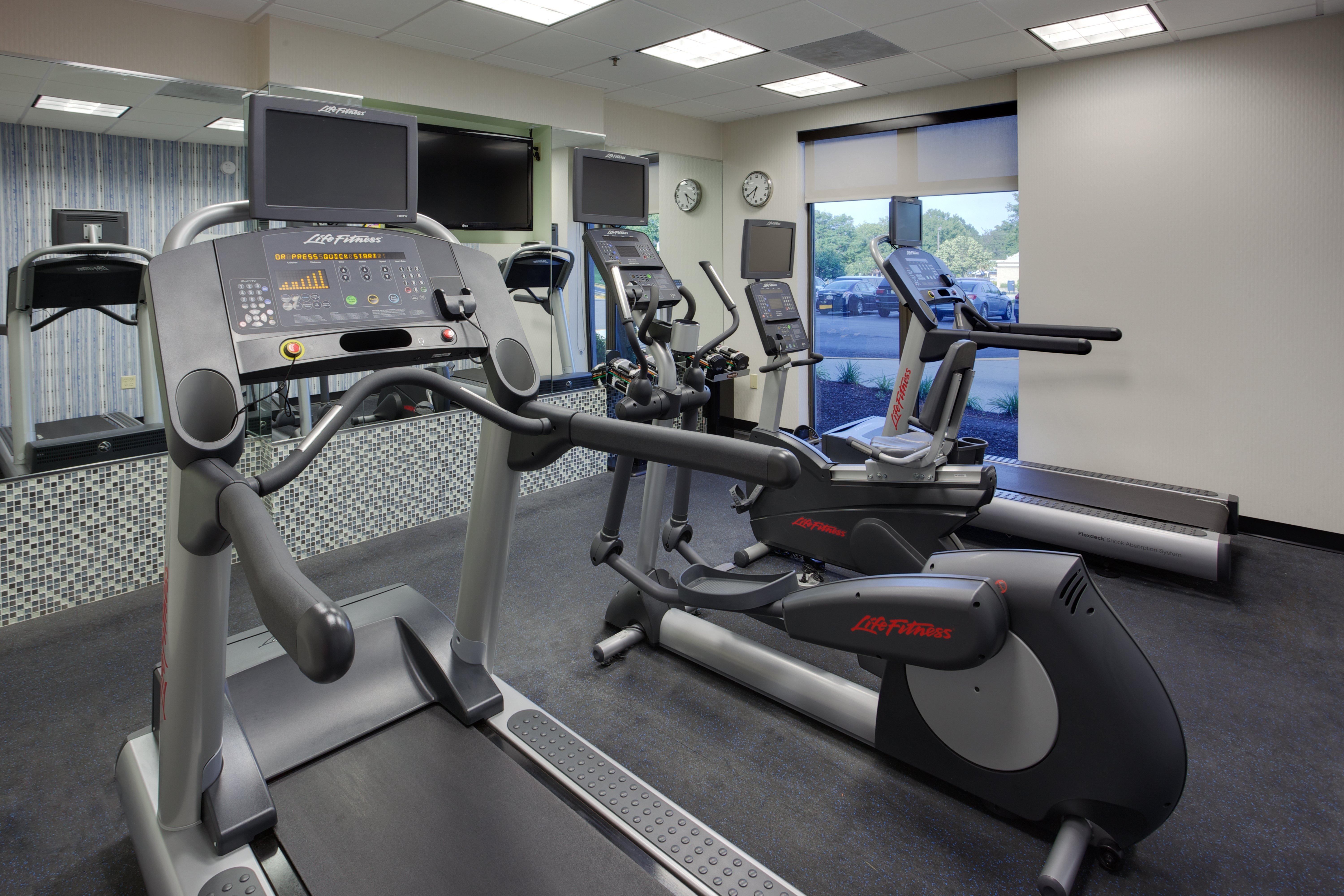 Holiday Inn Express & Suites Laurel Lakes By Ihg Bagian luar foto