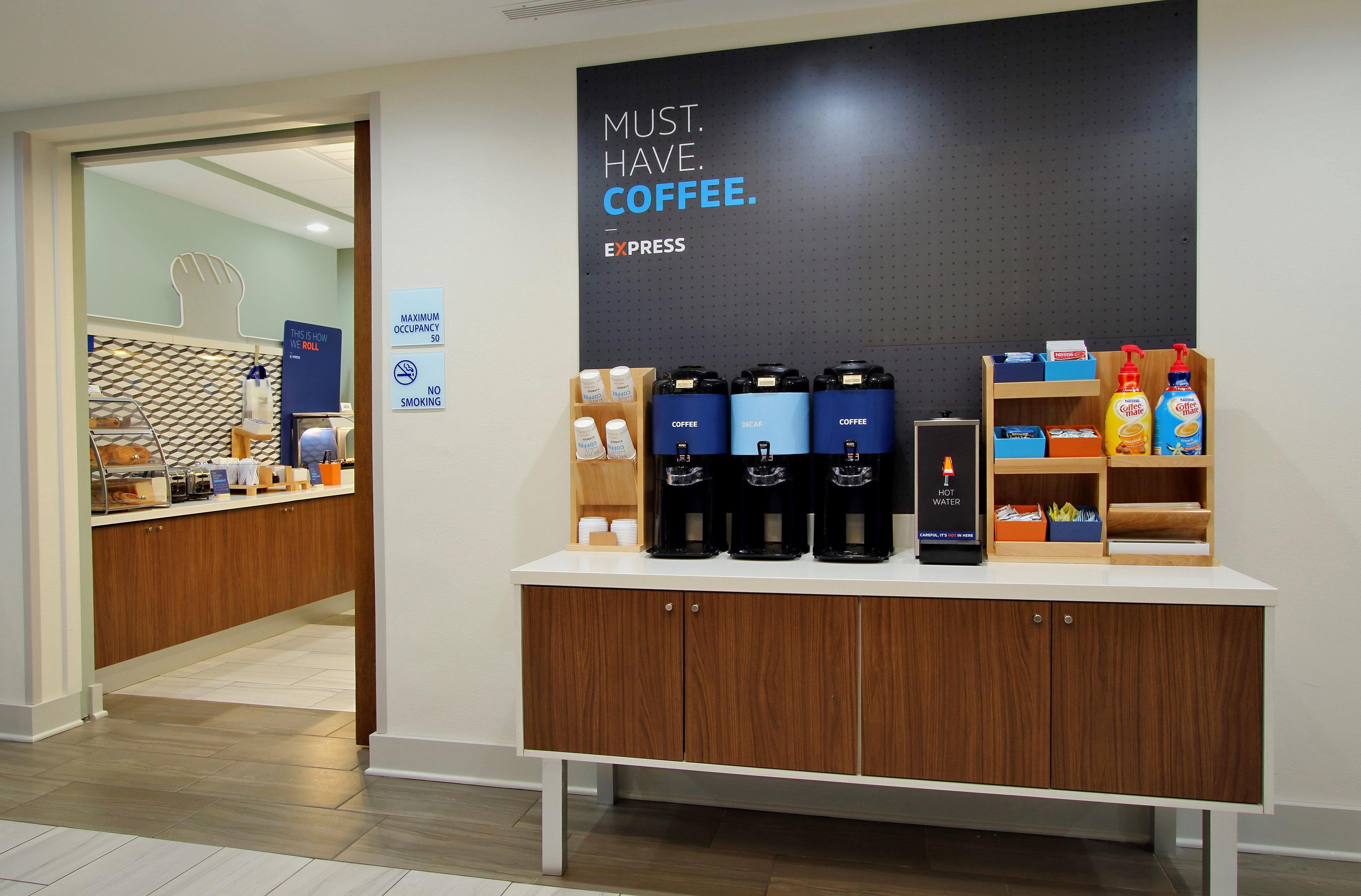 Holiday Inn Express & Suites Laurel Lakes By Ihg Bagian luar foto