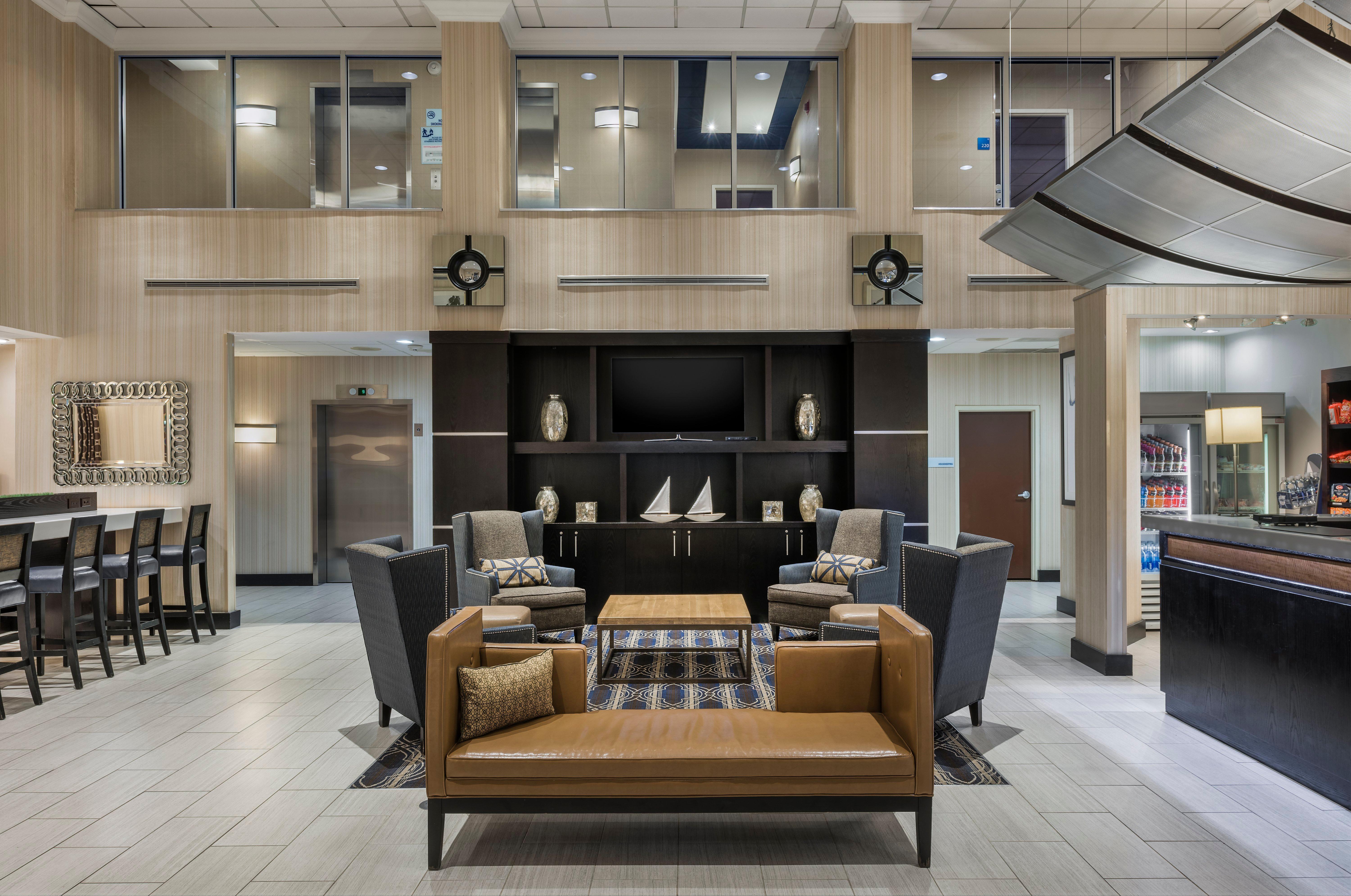 Holiday Inn Express & Suites Laurel Lakes By Ihg Bagian luar foto