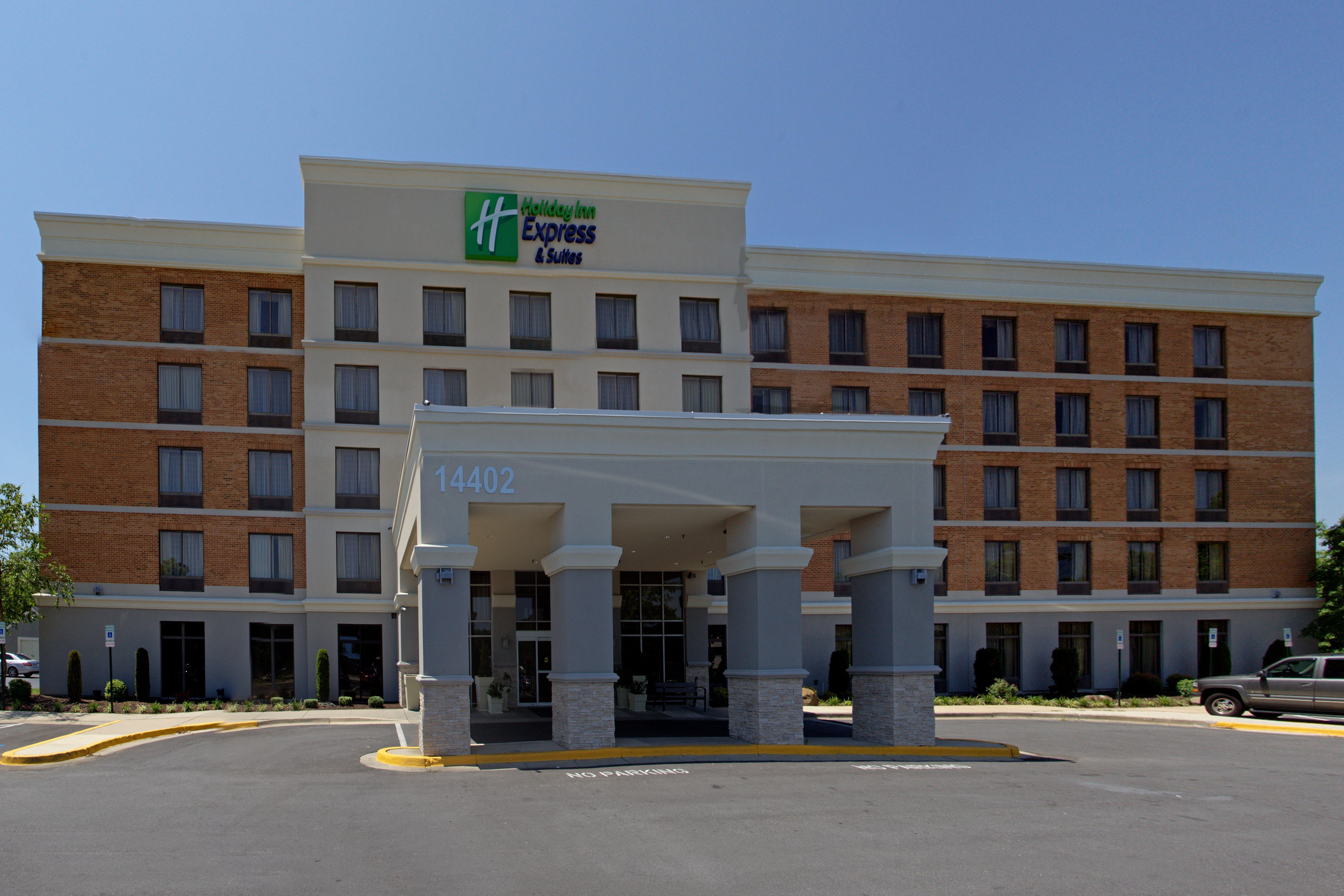 Holiday Inn Express & Suites Laurel Lakes By Ihg Bagian luar foto