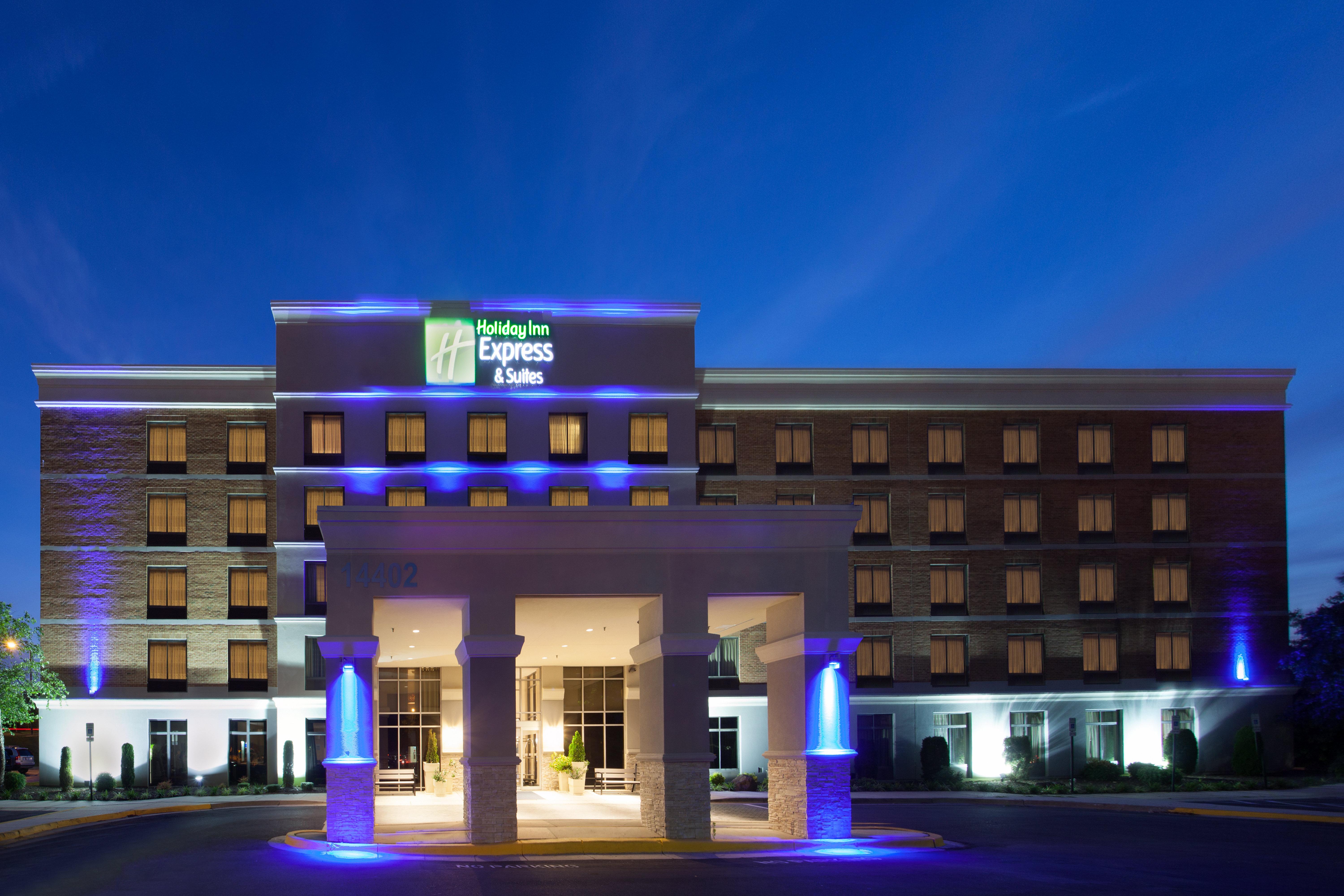 Holiday Inn Express & Suites Laurel Lakes By Ihg Bagian luar foto