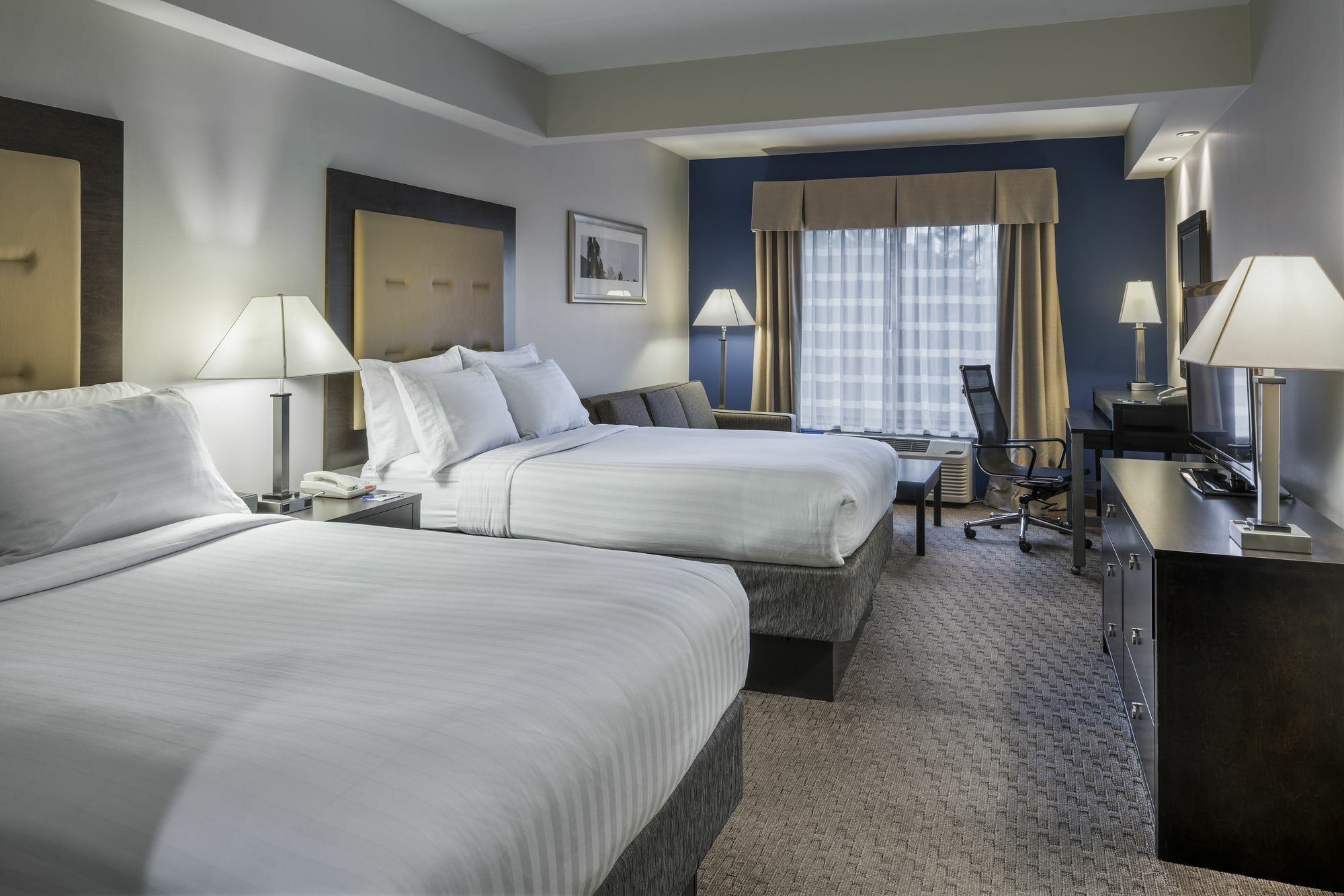 Holiday Inn Express & Suites Laurel Lakes By Ihg Bagian luar foto